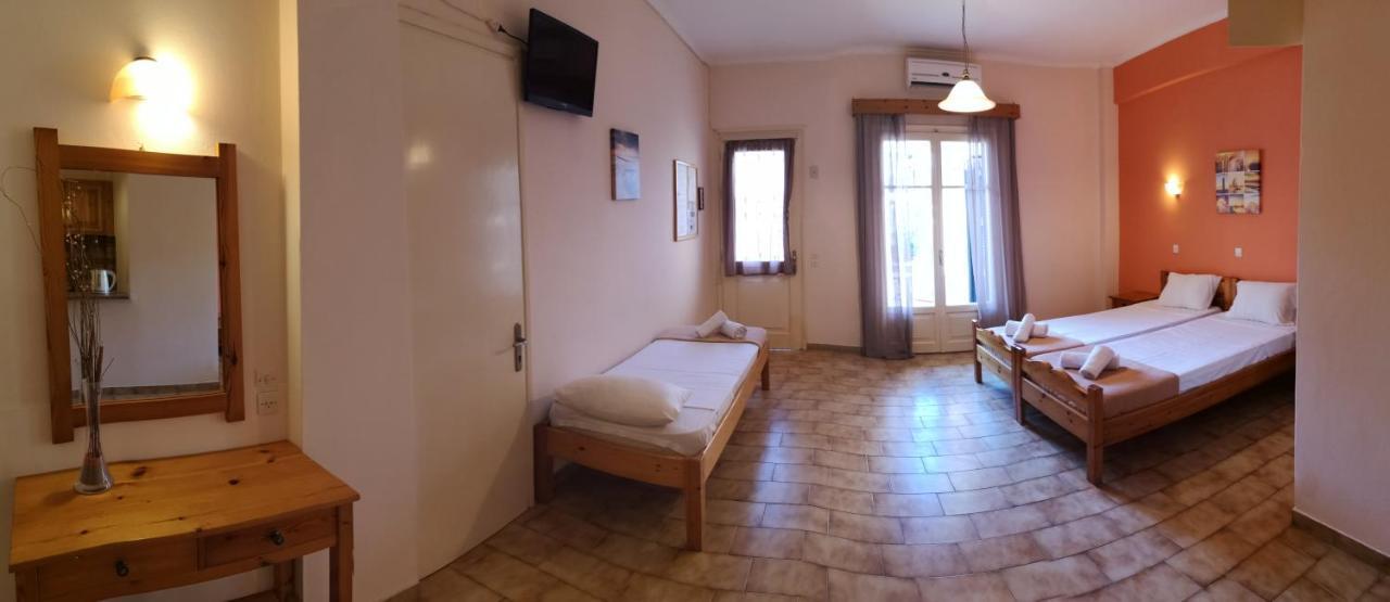 Elli Marina Studios And Apartments Benitses (Corfu) Exterior foto