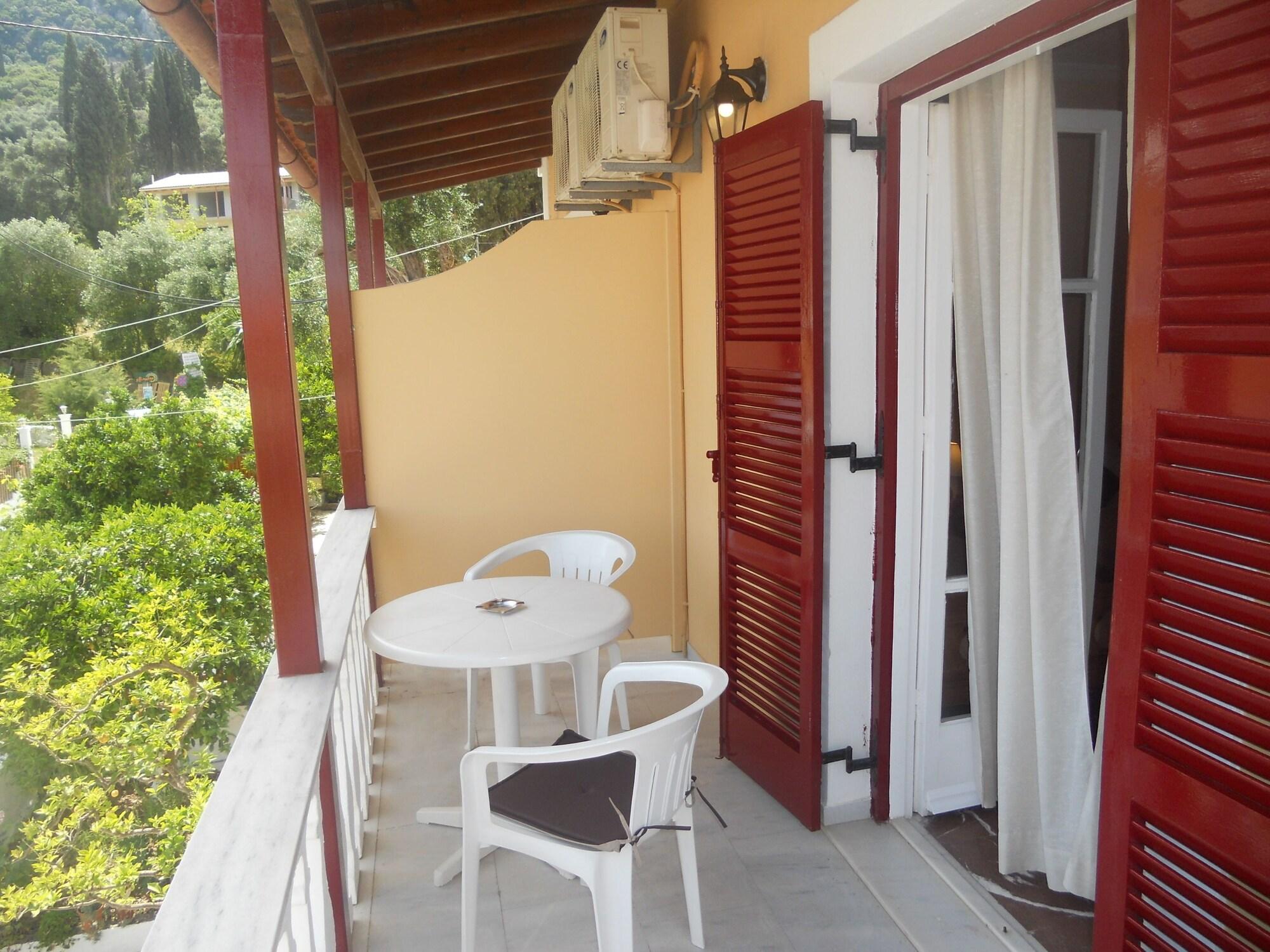 Elli Marina Studios And Apartments Benitses (Corfu) Exterior foto