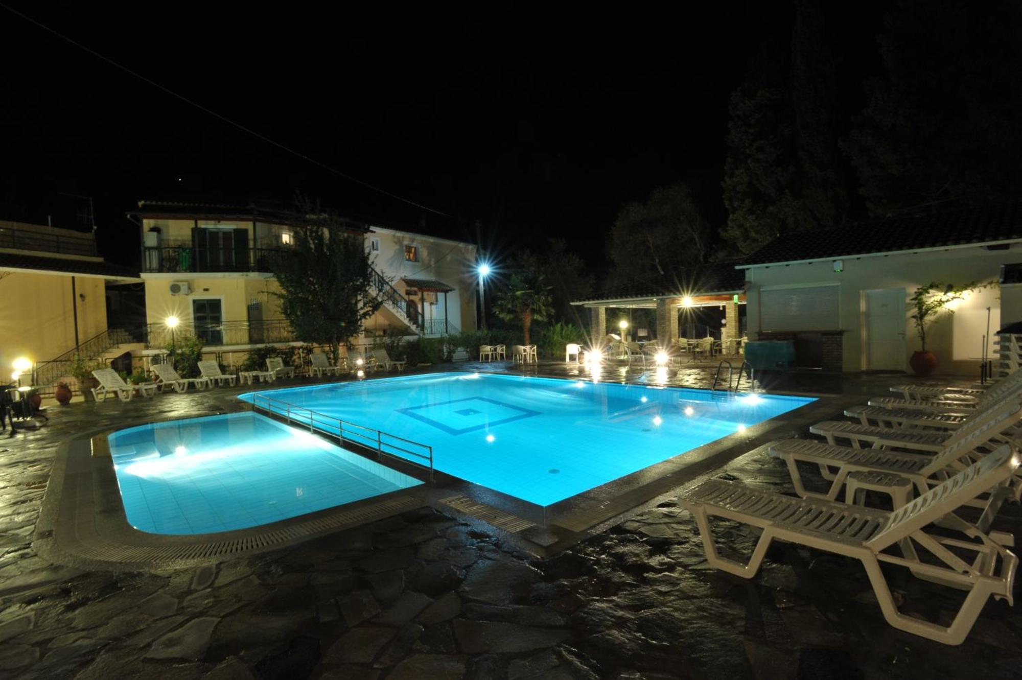 Elli Marina Studios And Apartments Benitses (Corfu) Exterior foto