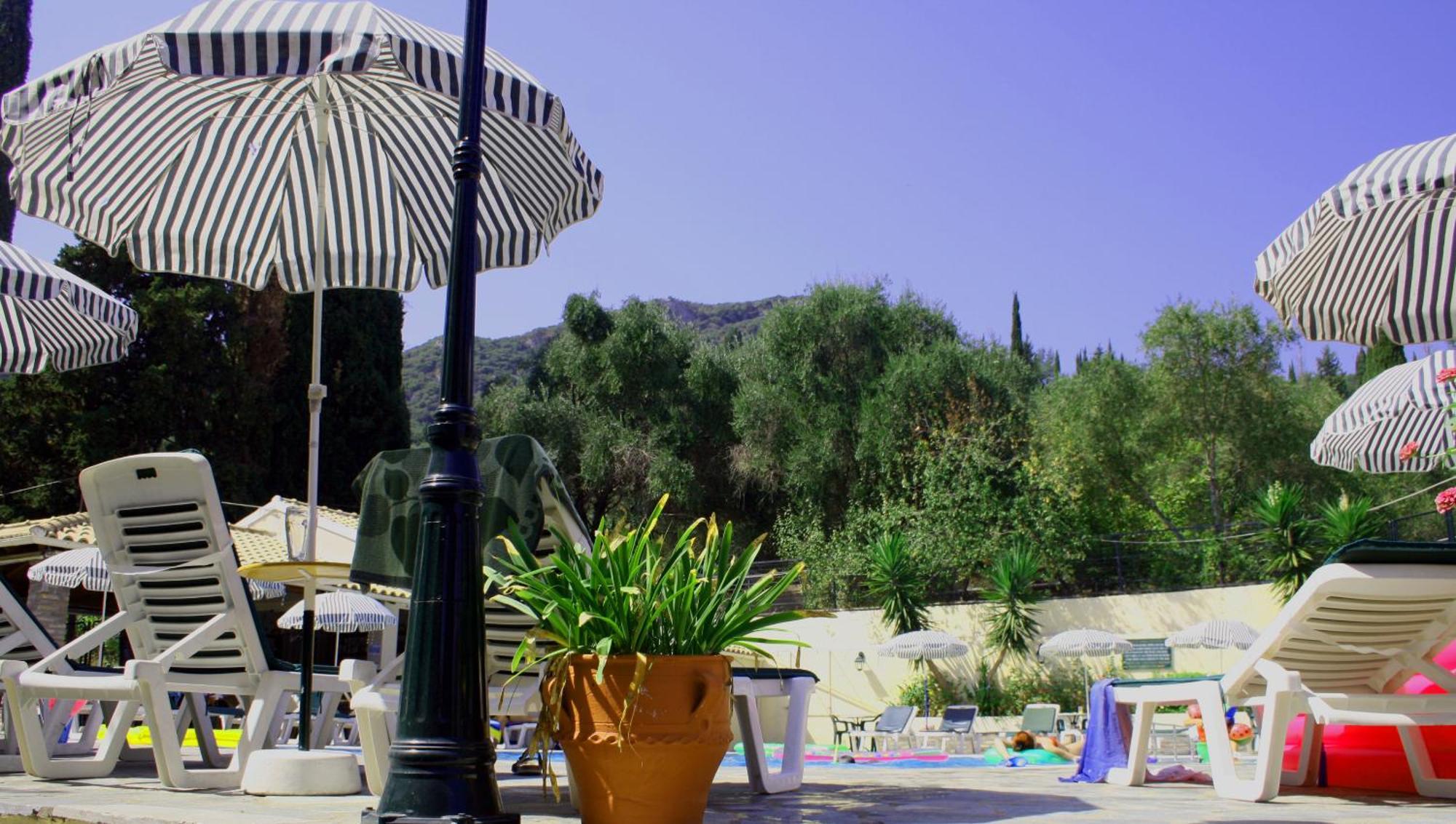 Elli Marina Studios And Apartments Benitses (Corfu) Exterior foto
