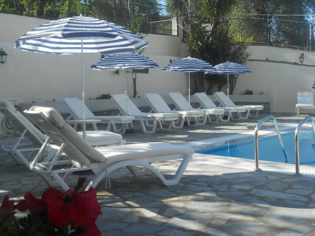 Elli Marina Studios And Apartments Benitses (Corfu) Exterior foto