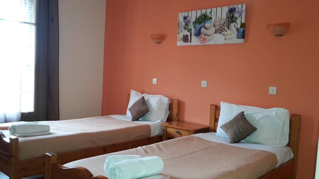 Elli Marina Studios And Apartments Benitses (Corfu) Exterior foto
