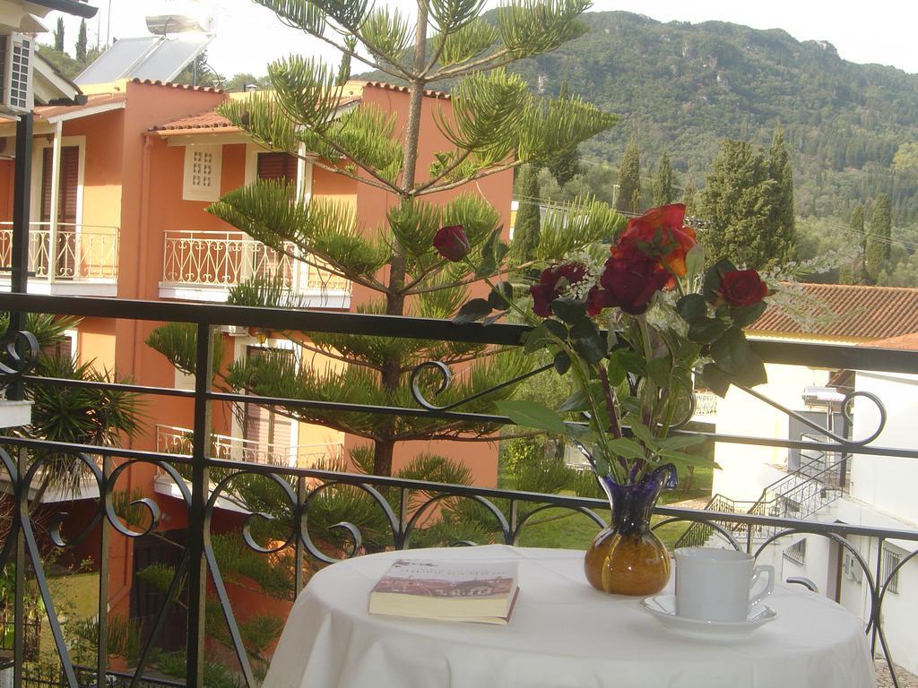 Elli Marina Studios And Apartments Benitses (Corfu) Exterior foto