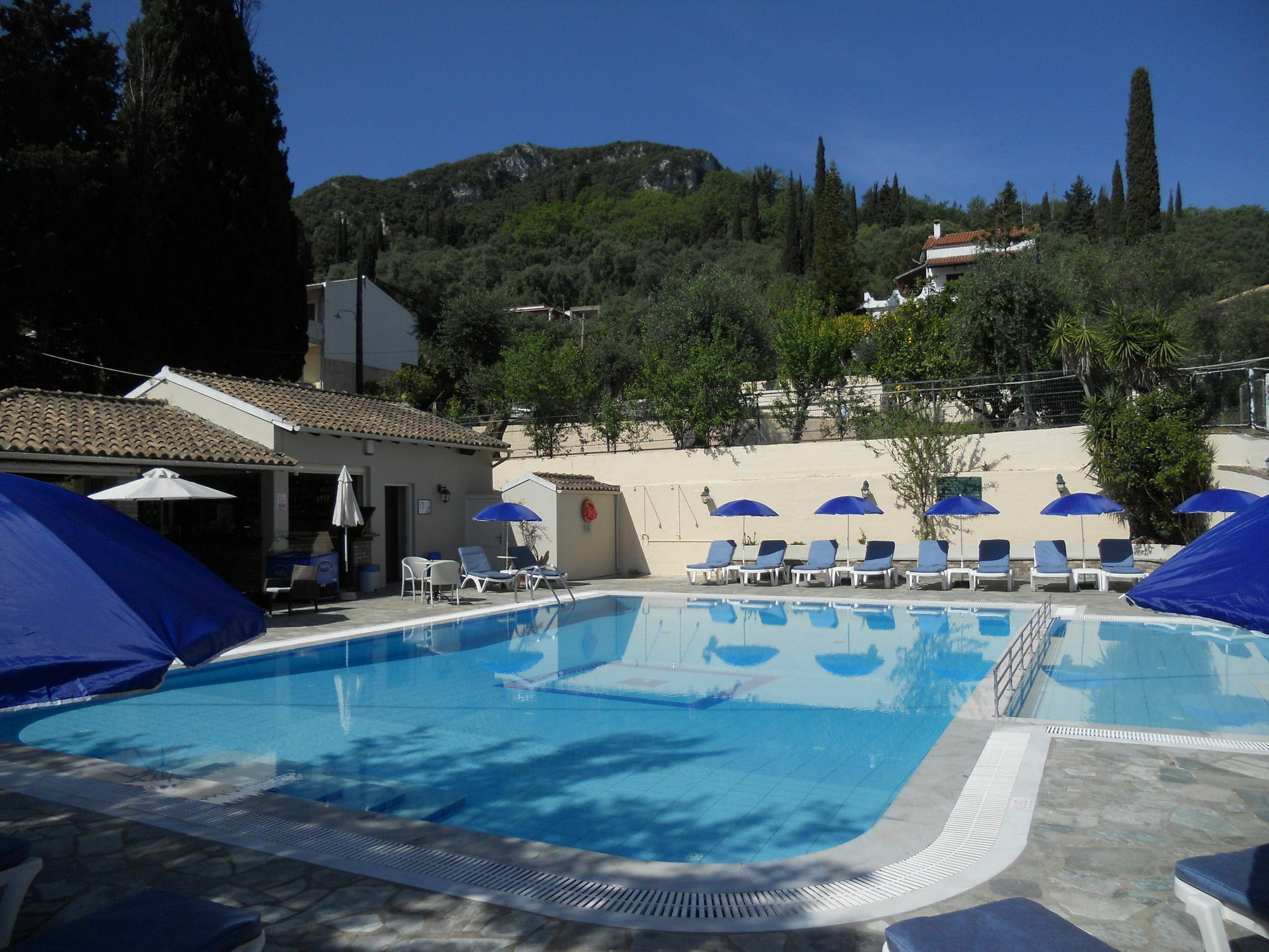 Elli Marina Studios And Apartments Benitses (Corfu) Exterior foto